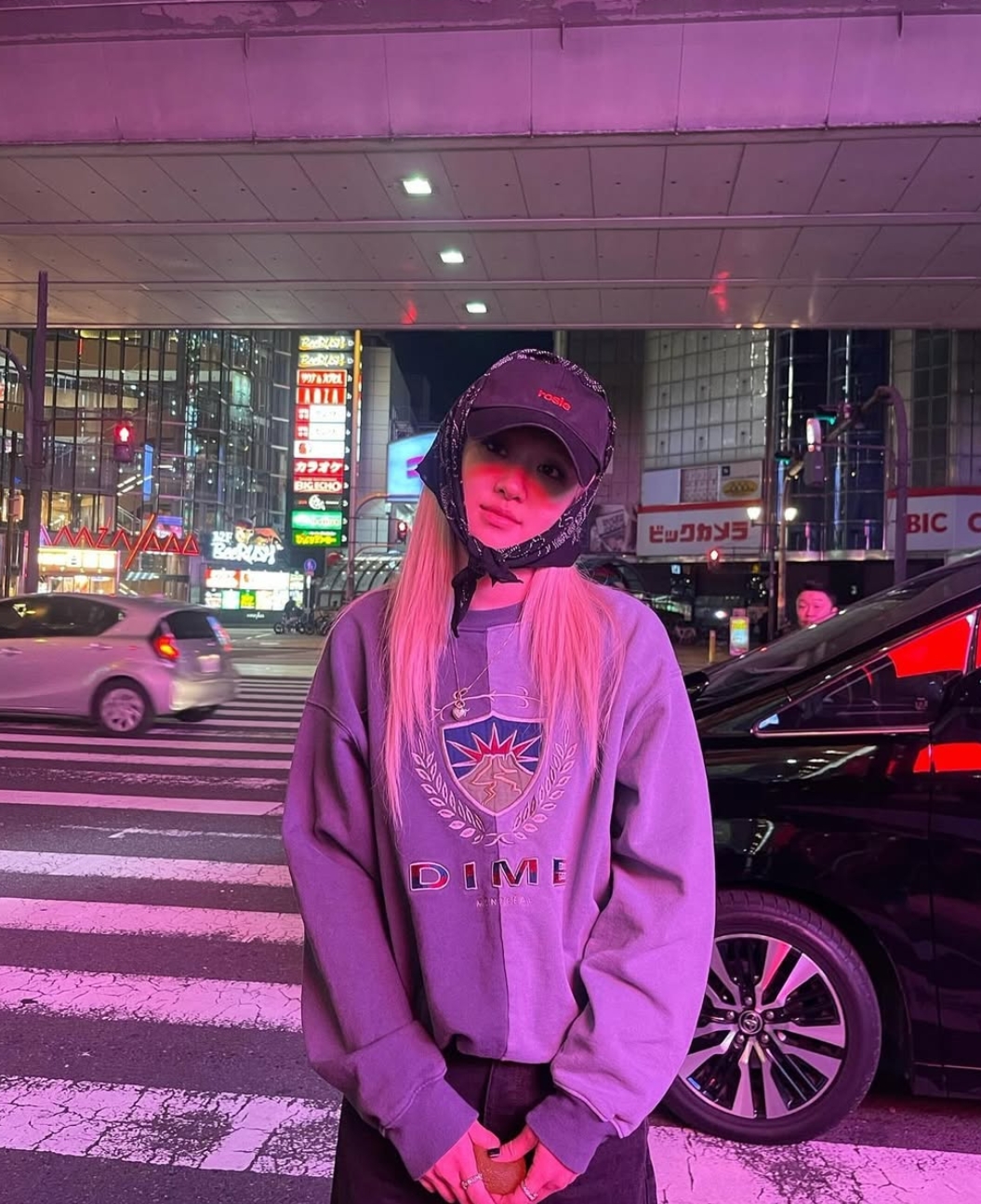 [BLACKPINK ロゼ][大阪]ラウンドワン千日前店前