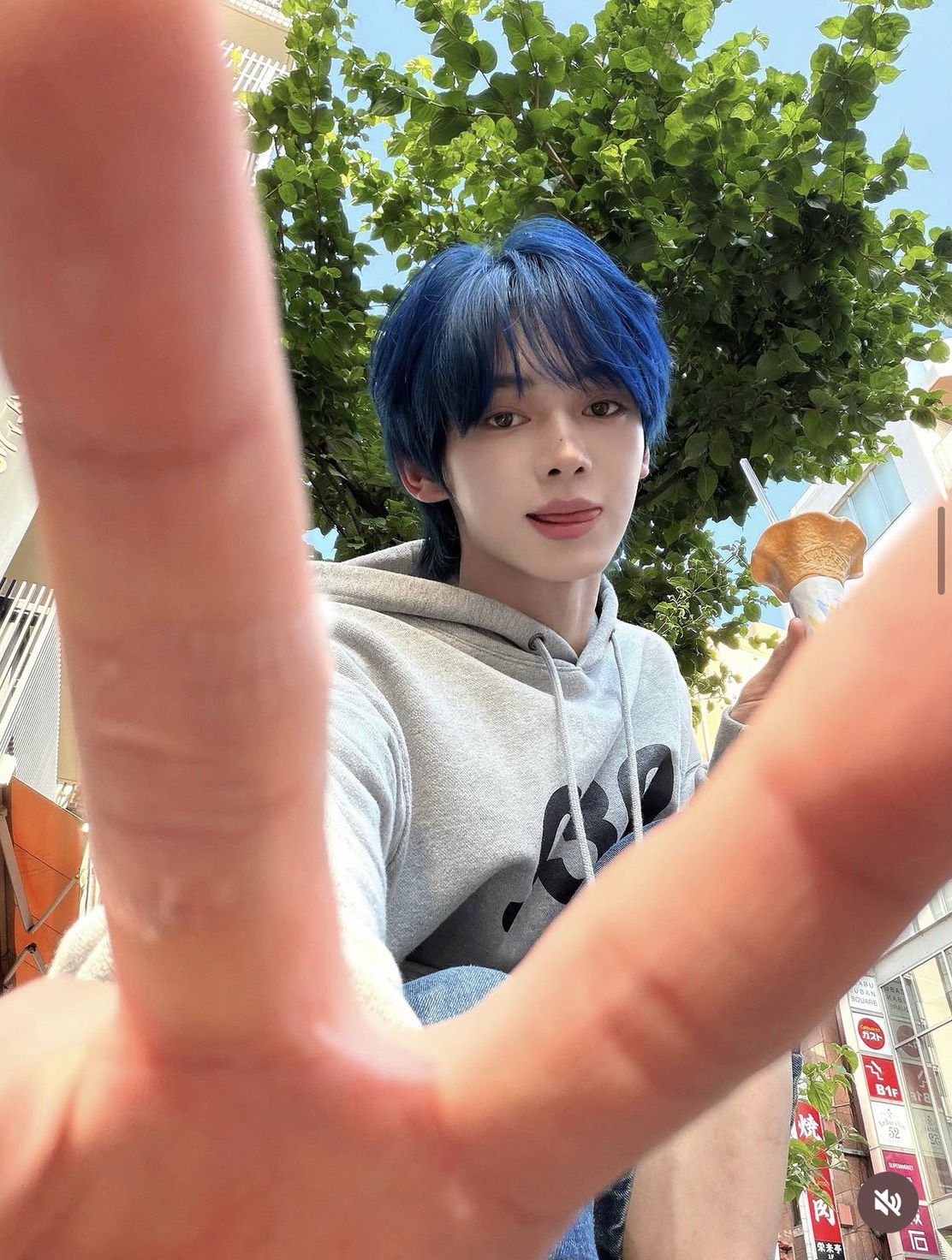 [TWS ハンジン ][東京]成城石井 麻布十番店前
